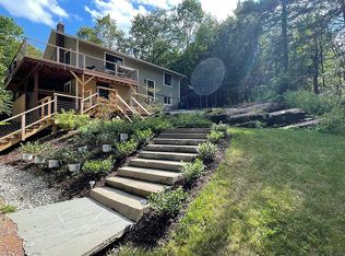 54 Sutton Pl, Charlotte, VT 05445