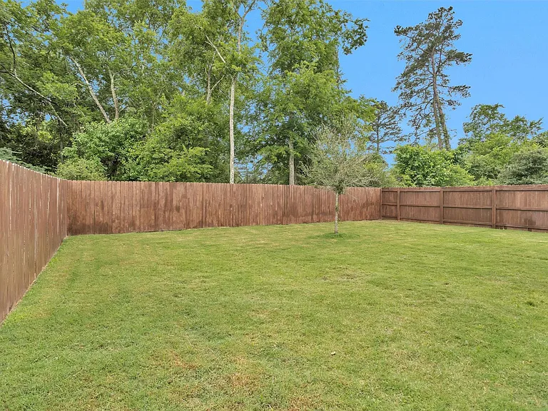 312 Pecos Dr — Photo 38