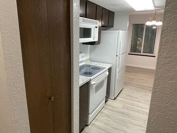 5th image of 10021 SE 235th Pl APT B106
