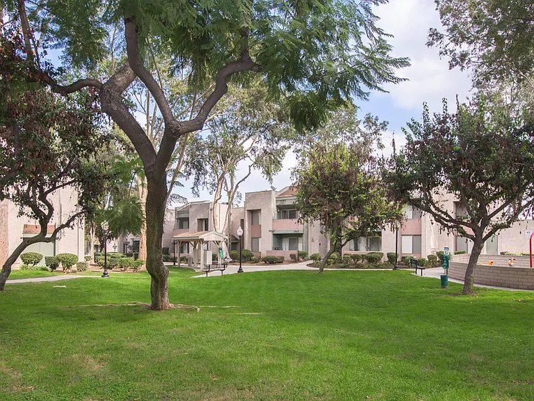 San Gabriel Villa — Photo 7