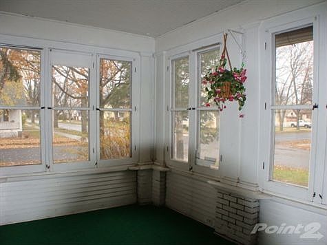 314 Porter St. 3 Season Sunporch