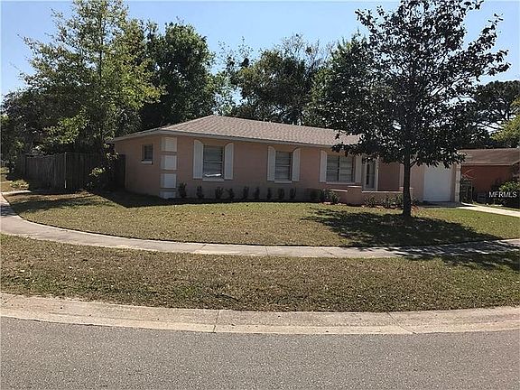 3rd image of 2834 Kinnon Dr