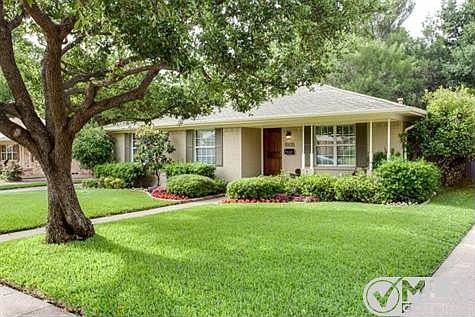 2nd image of 10518 Royalwood Dr