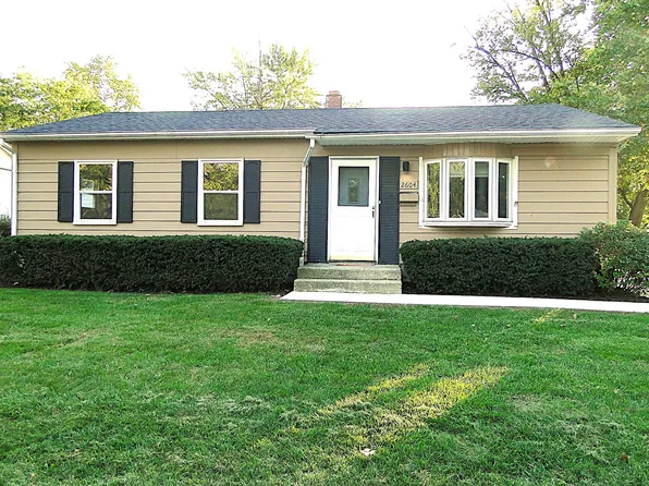 2604 Fairway Dr, Joliet, IL 60435