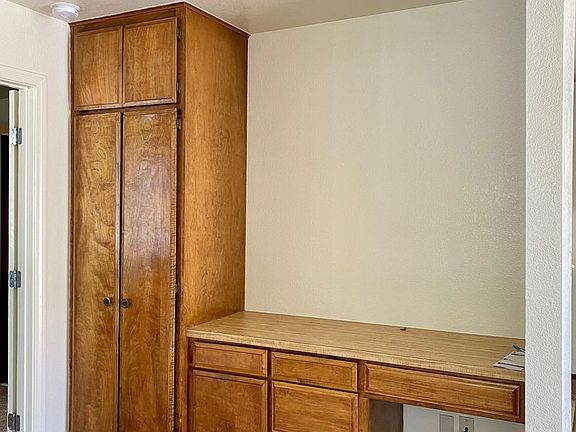 3rd image of 811 E Menlo Ave #14