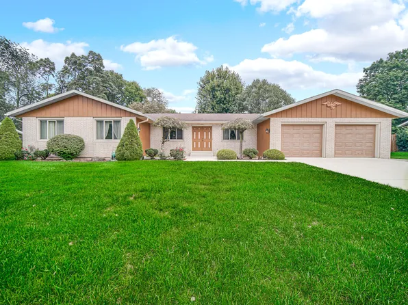 2633 N Stuyvesant Ln, La Porte, IN 46350