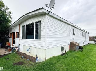 9940 110th St, Westlock, AB T7P1N5