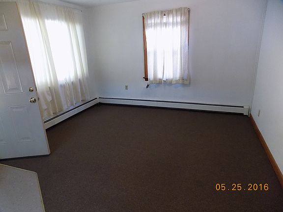 3rd image of 1411 Willey St