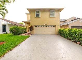 2379 NW 33rd Ter, Pompano Beach, FL 33066