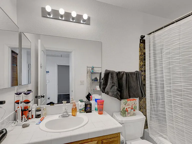 6644 Pepperidge Way — Photo 32