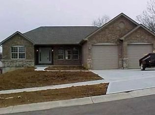8140 Jordan Ridge Dr, Cleves, OH 45002