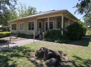 1166 Maple Ln, Calistoga, CA
