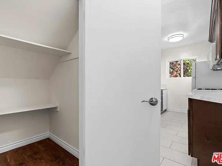 1000 N Orange Grove Ave #2 — Photo 4