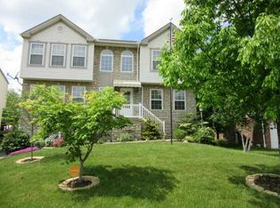 1364 Lucia Dr, Canonsburg, PA 15317