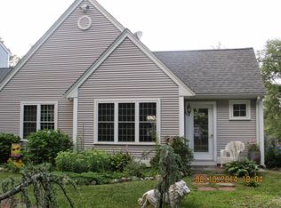 54 Grove St, Plympton, MA 02367
