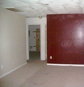 2nd image of 468 Peregrine St