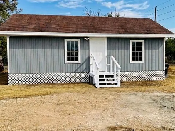 602 N Extrumberto Solis St, Elsa, TX 78543