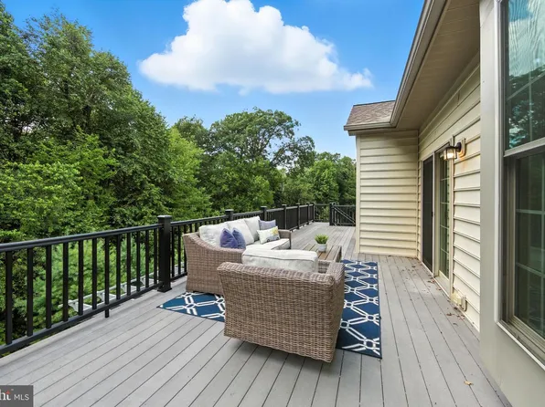 230 Honeycroft Blvd, Cochranville, PA 19330