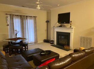 319 College Rd UNIT 101, Greensboro, NC 27410