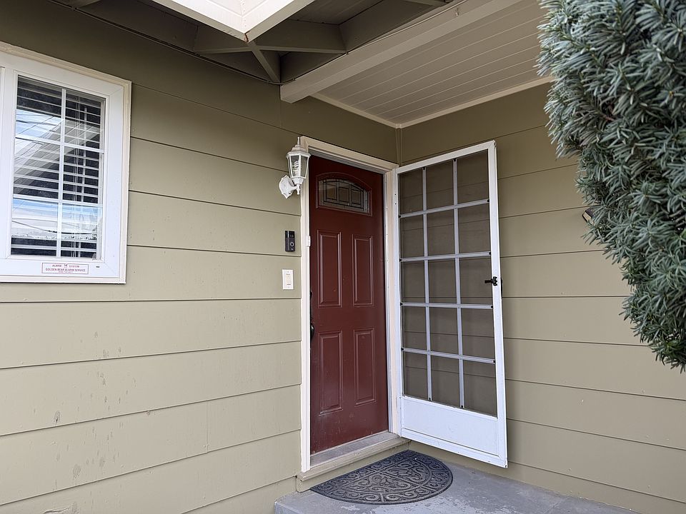 1st image of 2098 Lincoln Rd