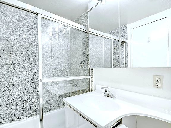 3rd image of 131 E 83rd St #4EA