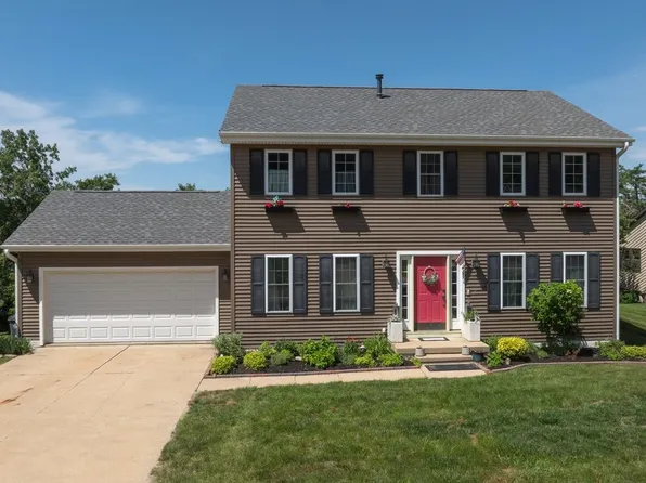 3817 Riverside Dr NE, Cedar Rapids, IA 52411