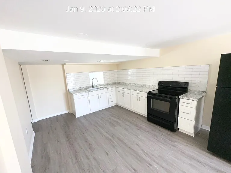 719 Fern St — Photo 2