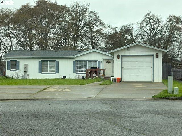 1st image of 157 Creekside Ct