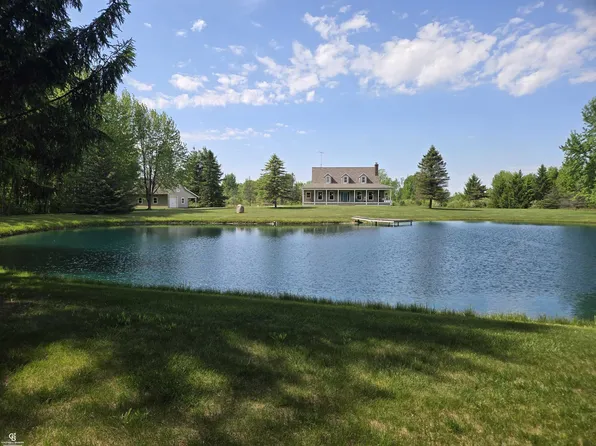 9660 Brandon Rd, Avoca, MI 48006