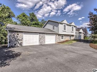 39 Winchester Dr, Mifflintown, PA 17059