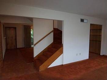 1st image of 828 Melody Dr