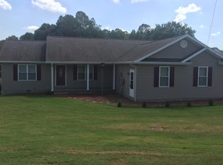 38 Rolling Hills Rd, Russell Springs, KY 42642