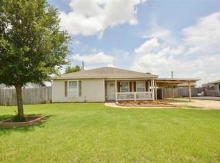 912 E Beth St, Whitney, TX 76692