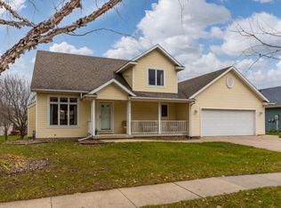 4220 Arbor Ln NW, Rochester, MN 55901