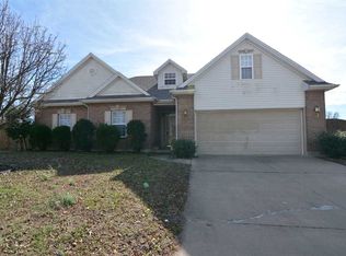 7799 Alanton Park Dr, Newburgh, IN 47630