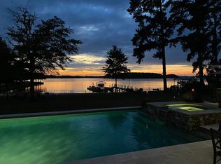 15701 Pine St, Huntersville, NC 28078