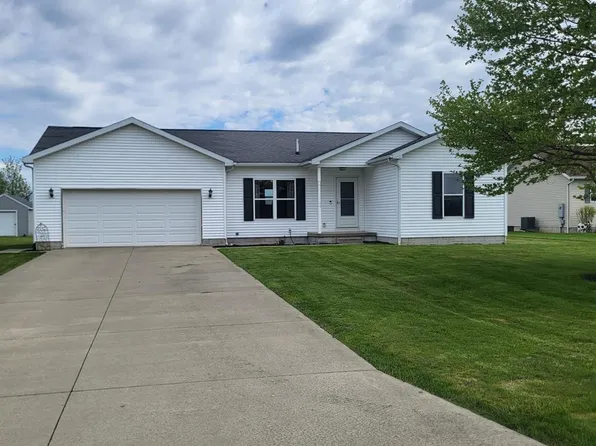 1808 Mario Pl, Fremont, OH 43420