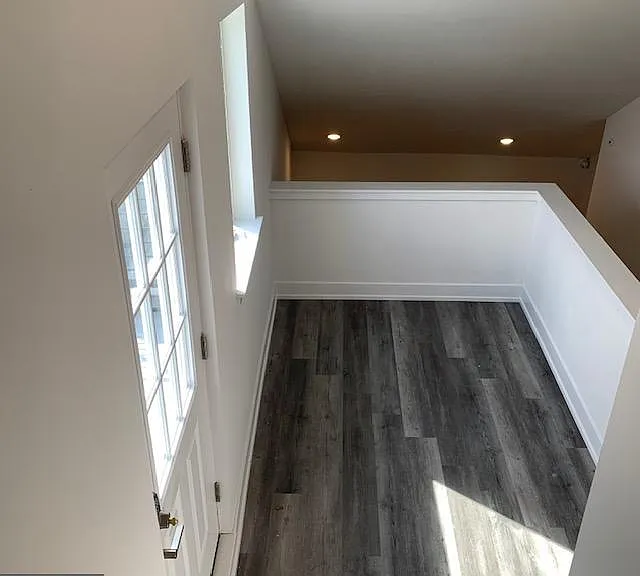 6162 Ridge Ave #201 — Photo 4