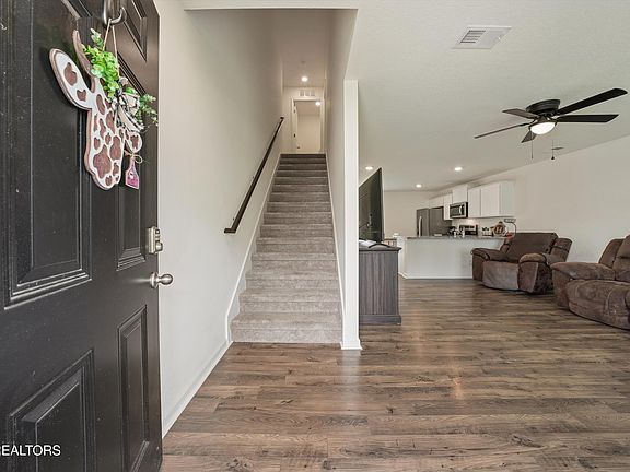 3rd image of 2948 Brooks Meadow Ln
