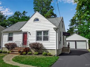 88 Raymond St, Hamburg, NY 14075