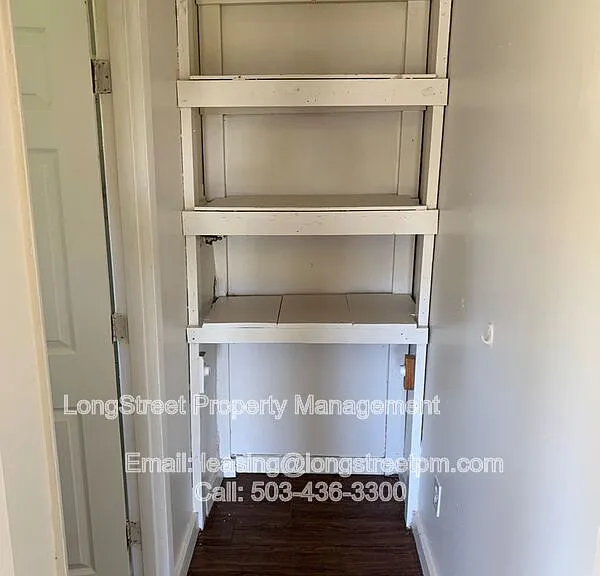 2425 SW Pickford St — Photo 11