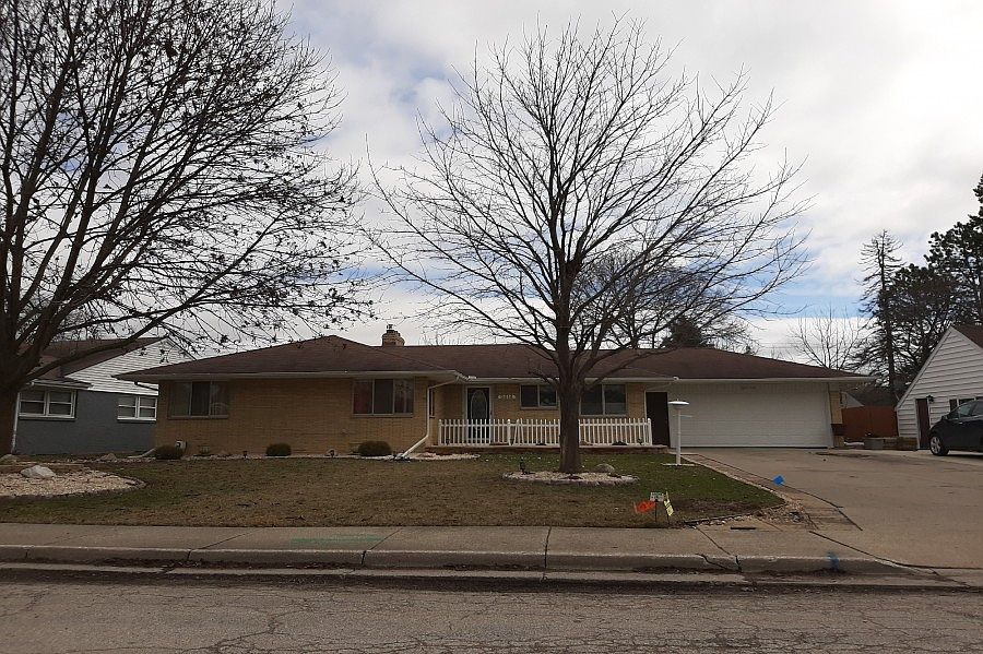 1st image of 2414 Mershon St