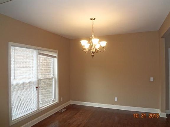 4th image of 3833 Henricks Hill Dr