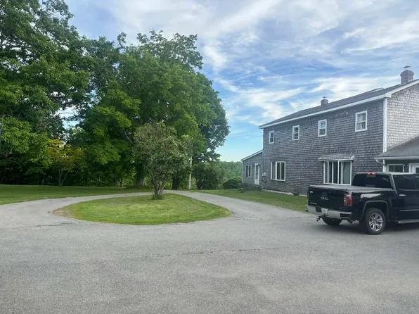 248 Plymouth Rd, Etna, ME 04434