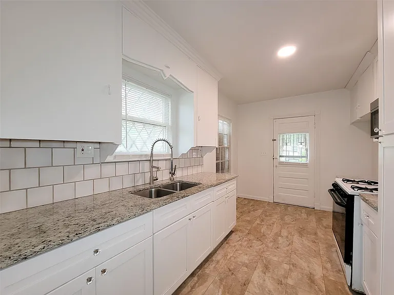 2816 Elser St — Photo 12