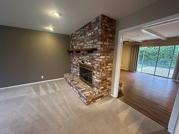 Living room with gas fireplace
