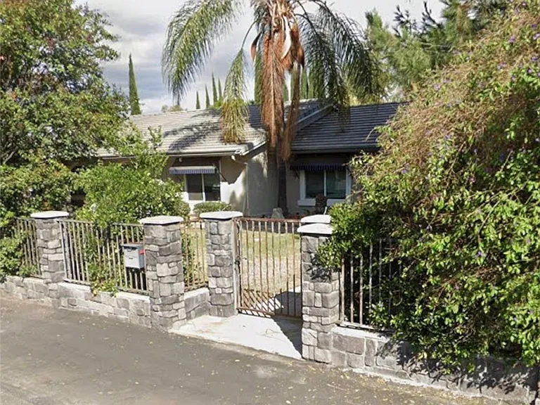 12737 McKinley Ave — Photo 9