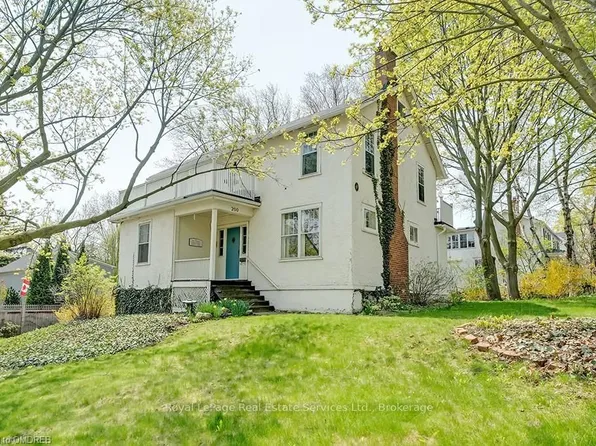 200 William St, Oakville, ON L6J 1C7