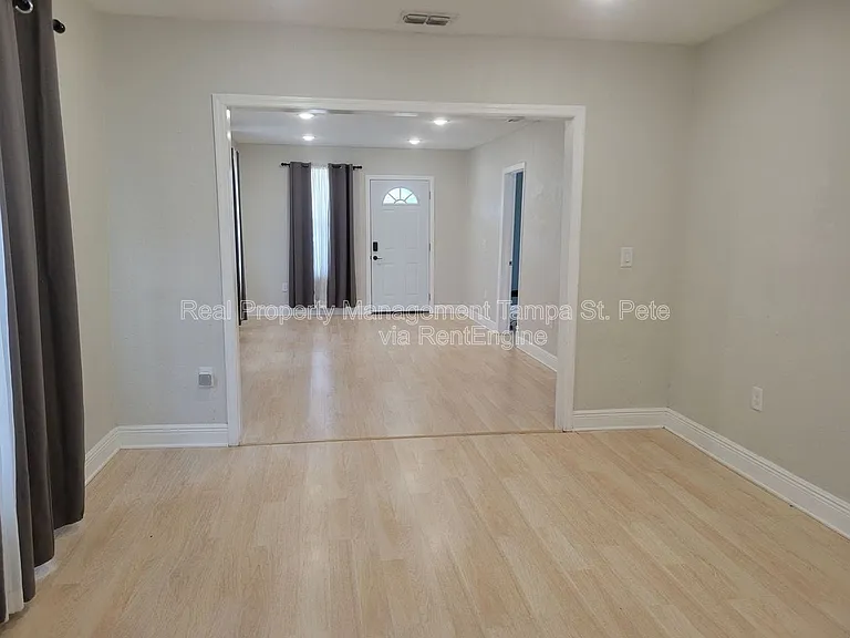 1711 E New Orleans Ave — Photo 12