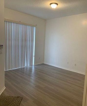 4th image of 4916 Spinnaker Dr #5002